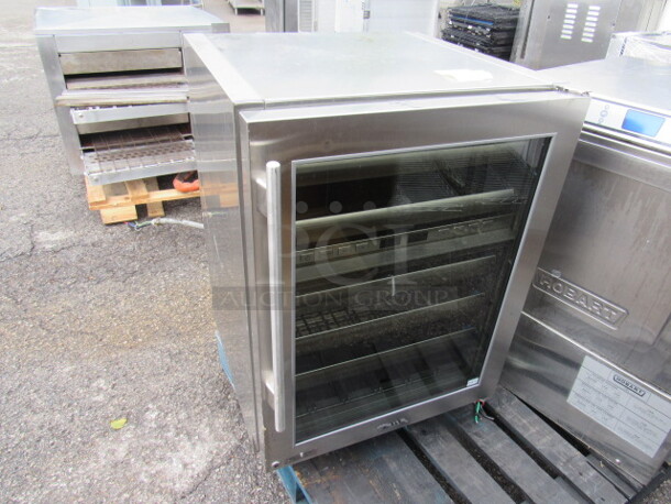 One TRUE 1 Glass Door Wine Cooler With 5 Pull Out Shelves. Model# TWC-24DZ-R-SG-B. 115 Volt. 24X24X34
