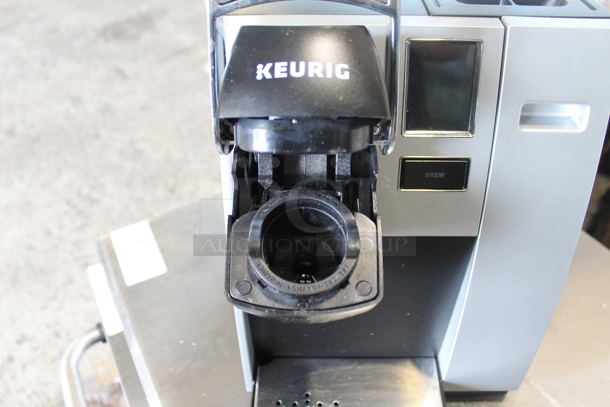 IN ORIGINAL BOX! Keurig K150 Countertop Single Cup Coffee Machine. 120 Volts, 1 Phase. - Image 5 of 9