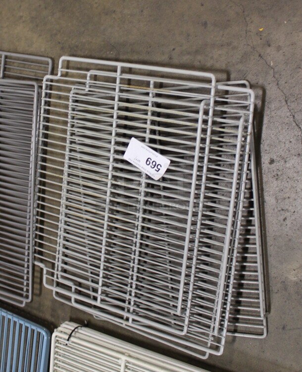 NEW! 4 Coated Refrigerator/Freezer Racks. 17.5x21.5 4X Your Bid!  - Image 1 of 1