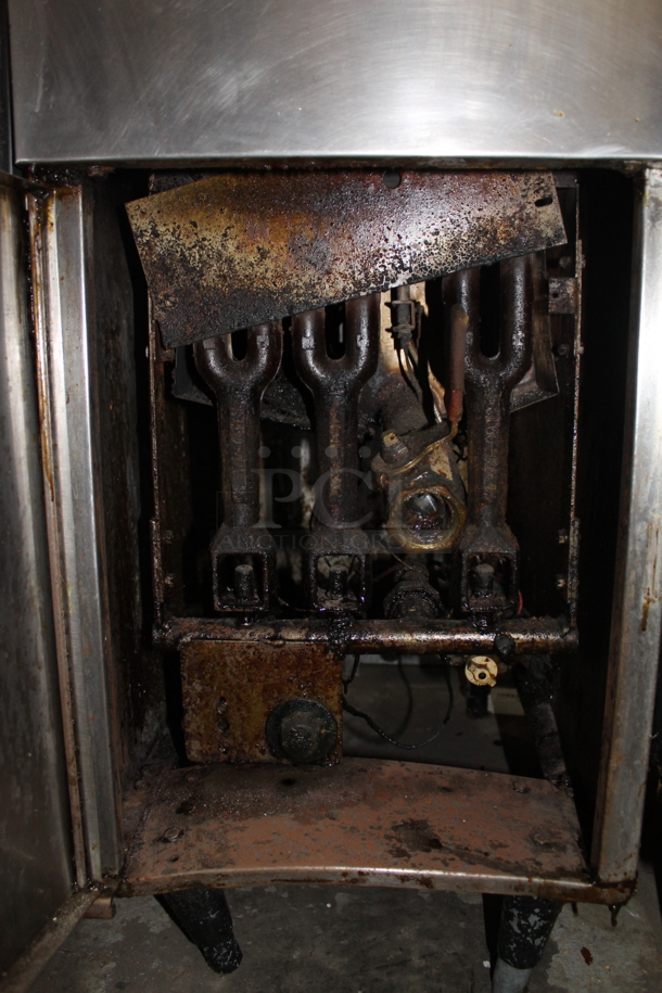 Dean Stainless Steel Commercial Floor Style Natural Gas Powered Deep Fat Fryer.  - Image 4 of 7