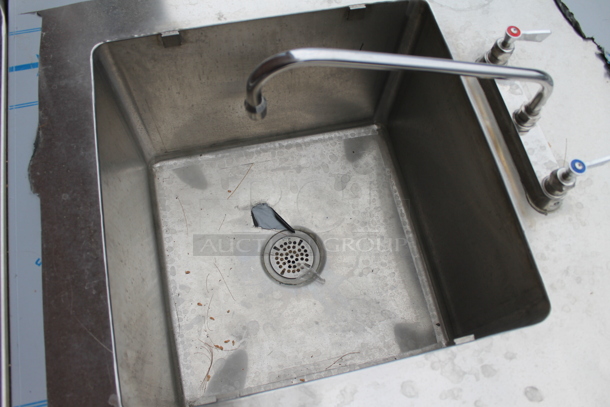 BRAND NEW! Stainless Steel Commercial Table w/ Sink Bay, Faucet, Handles and Under Shelf. Bay 19.5x20 - Image 2 of 11