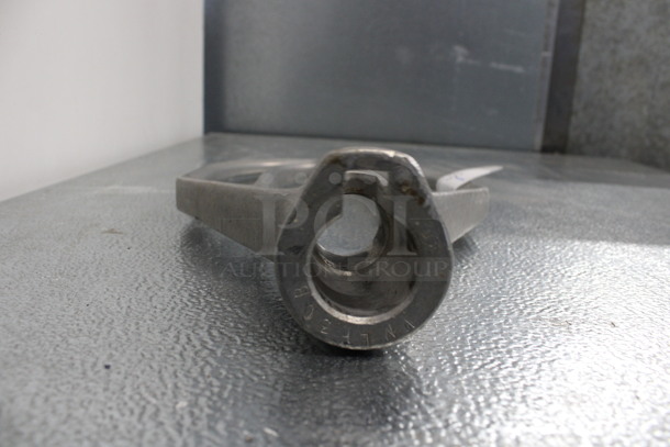Hobart Model VMLH30B Metal Commercial 30 Quart Paddle Attachment. 8x3x16.5 - Image 3 of 3
