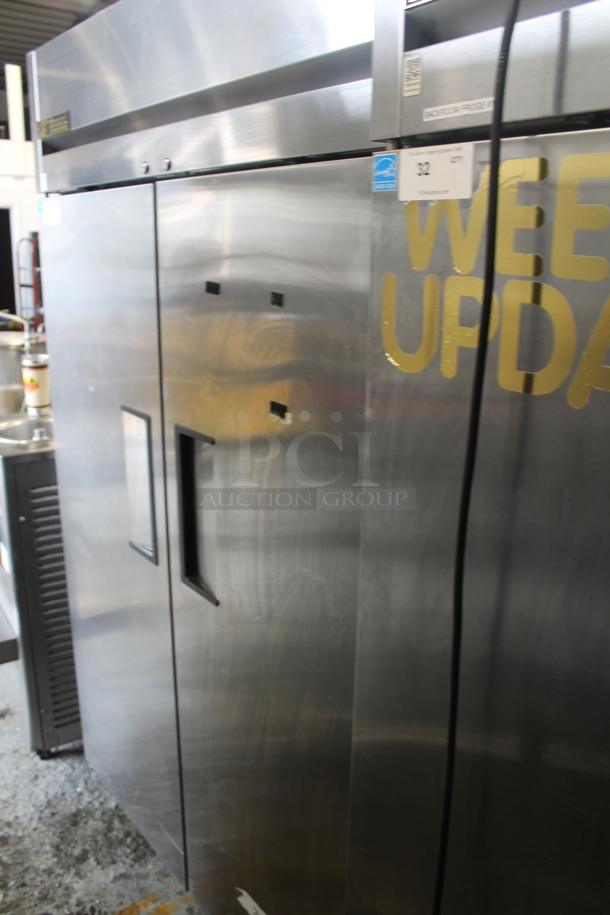 2012 True TG2R-2S Stainless Steel Commercial 2 Door Reach In Cooler w/ Poly Coated Racks on Commercial Casters. 115 Volts, 1 Phase. Tested and Working! - Image 2 of 6