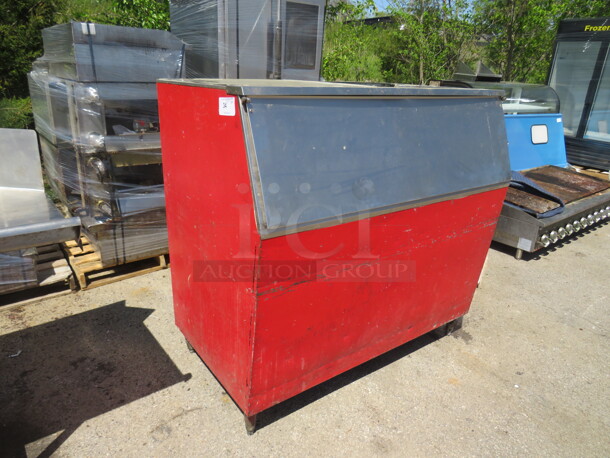 One Ice Bin. 53X32X49 - Image 2 of 2