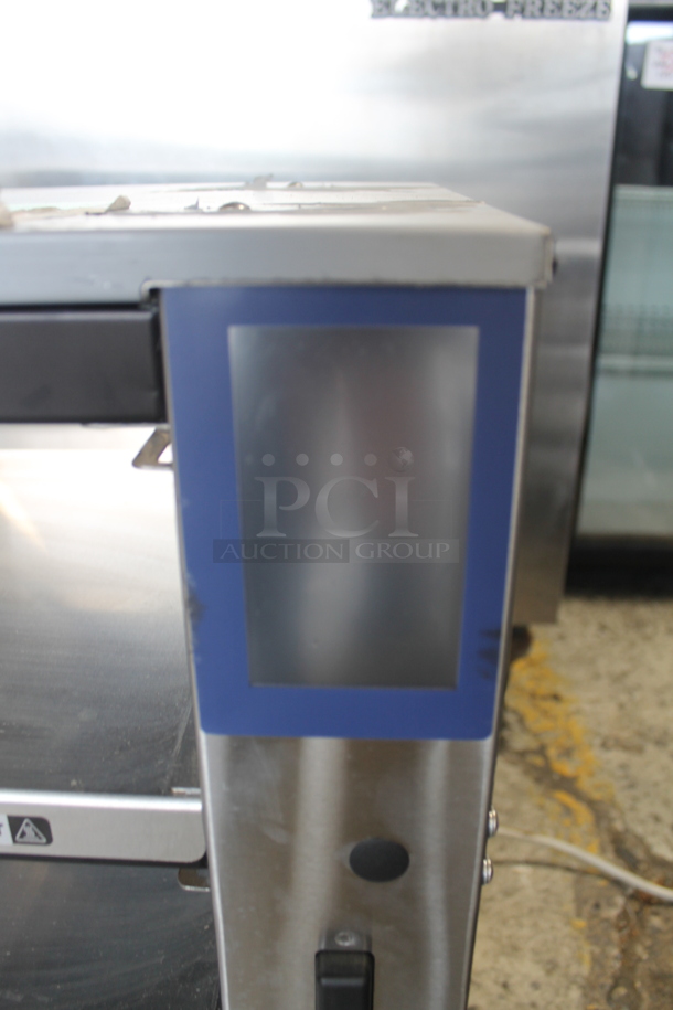 BRAND NEW! 2022 Duke RFHU-42-120H2 Stainless Steel Commercial Countertop 4 Tier Warming Holding Display Case. 120 Volts, 1 Phase. Tested and Working! - Image 4 of 5