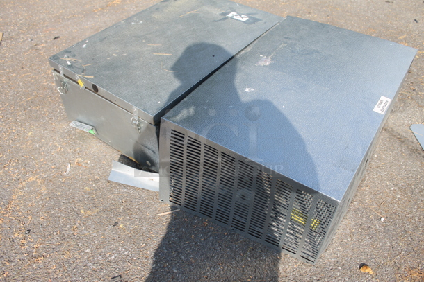 Norlake SELF CONTAINED 6'x6'x6' Walk In Cooler with Floor 208-230 Volt 1 Phase Pictures Show Unit In Place Before Removal. - Image 9 of 12