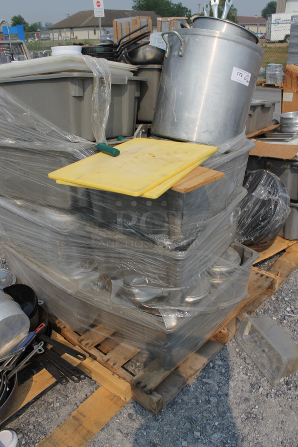 ALL ONE MONEY! Lot of Stock Pot, Cutting Boards, Small Frying Pans, White Bowls, Hammered Cups, Wood Pallet AND MORE! - Image 3 of 6