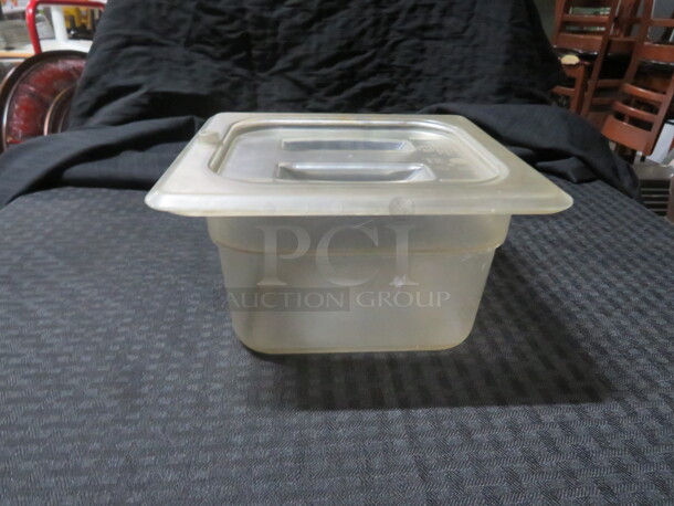 1/6 Size 4 Inch Deep Food Storage Container With Lid. 3XBID - Image 1 of 1