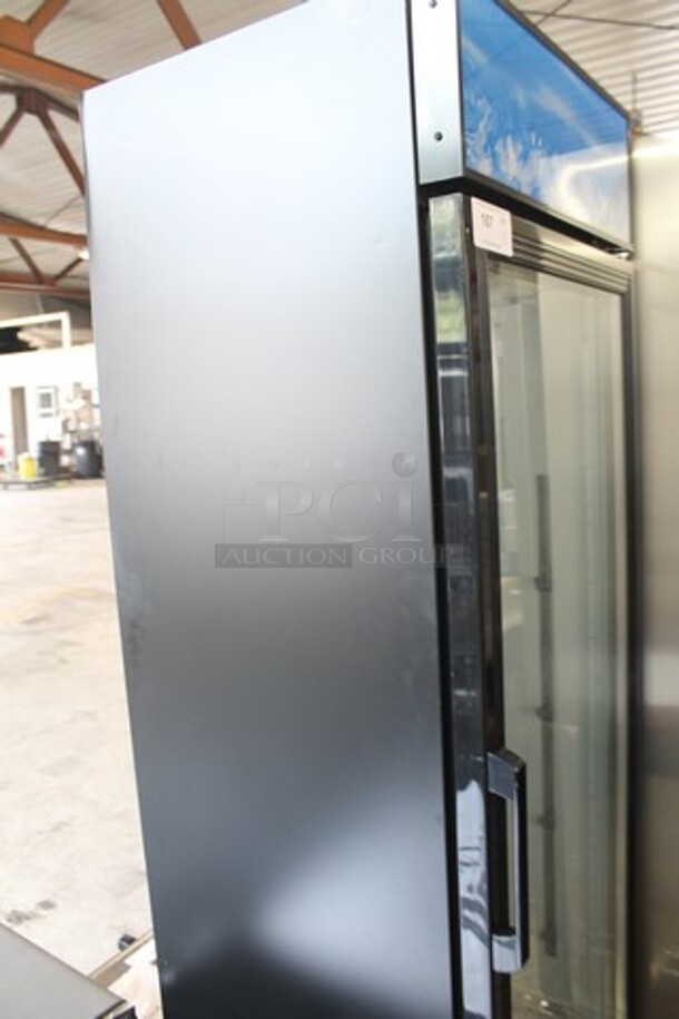 BRAND NEW SCRATCH AND DENT! Avantco 178GDC15HCB Metal Commercial Single Door Reach In Cooler Merchandiser w/ Poly Coated Racks. 115 Volts, 1 Phase. Tested and Working! - Image 9 of 9