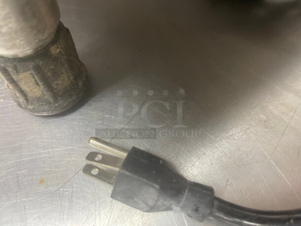 Working! DoughhPro DPR3500 23 inch Countertop Two Stage Commercial Dough Sheeter - 120V, 3/4 hp Tested and Working!  - Image 6 of 8