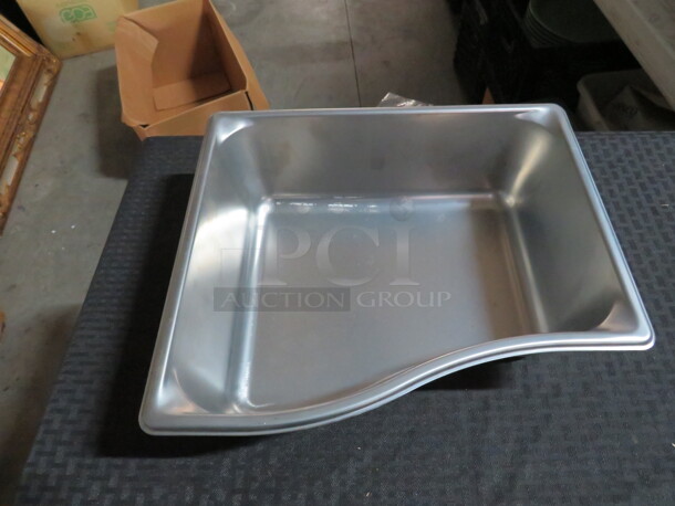 One NEW Vollrath 6.4 Quart Full  Size Short 4 Inch Deep Super Shape Stainless Steel Wild Food Pan. #3100240. $57.59 - Image 1 of 1