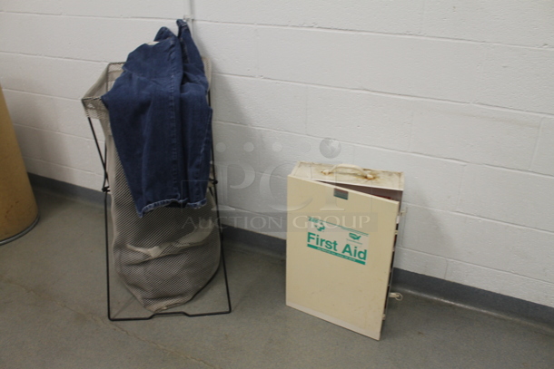 ALL ONE MONEY! ROOM LOT of Various Items Including Chairs, Cooler Freezer Combo, Tables and Clothes. BUYER MUST REMOVE. - Image 7 of 10