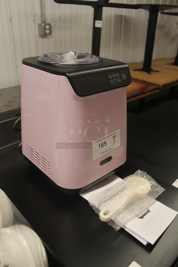 BRAND NEW SCRATCH AND DENT! Whynter ICM-128BPS 1.28 Quart Compact Upright Automatic Limited Black Pink Edition Ice Cream Maker With Stainless Steel Bowl And Ice Cream Scooper. 100-120V. Tested And Working!  - Image 2 of 5