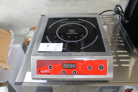 LIKE NEW! 2018 Avantco IC 3500 Stainless Steel Commercial Countertop Electric Powered Single Burner Induction Range. 208 Volts, 1 Phase. Unit Has Only Been Used a Few Times! Tested and Working!
