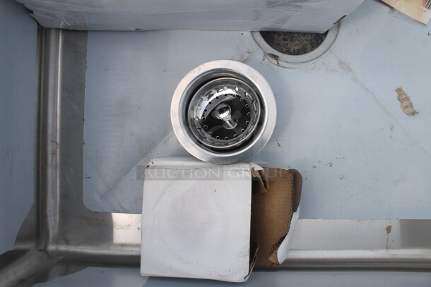 BRAND NEW SCRATCH AND DENT! Steelton 522CS12424 Commercial Stainless Steel One Bay Sink With Regency 600FW84GLL With Wall Mount Faucet With Gooseneck Nozzle And Galvanized Legs - Image 5 of 7