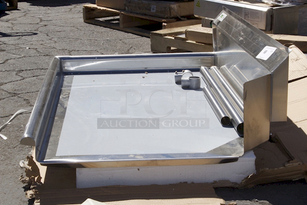 BRAND NEW SCRATCH & DENT! Regency 16 Gauge 4' Clean Dish Table - Left Drainboard - Image 8 of 8