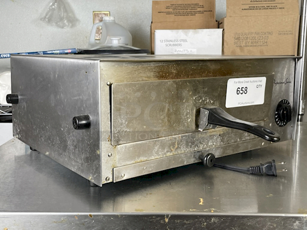 Professional Series PS75891 9-Slice Stainless Steel Toaster Oven (1450-Watt). COOK UP TO A 12 inch PIZZA IN 8 to 10 MINUTES, 
30 MINUTE TIMER, Preheats in minutes, Cook Pizza, Quesadillas, Cookies, & more, REMOVABLE PULL OUT CRUMB TRAY, Oven Quickly Heats To 430-460 Degrees.  - Image 5 of 5