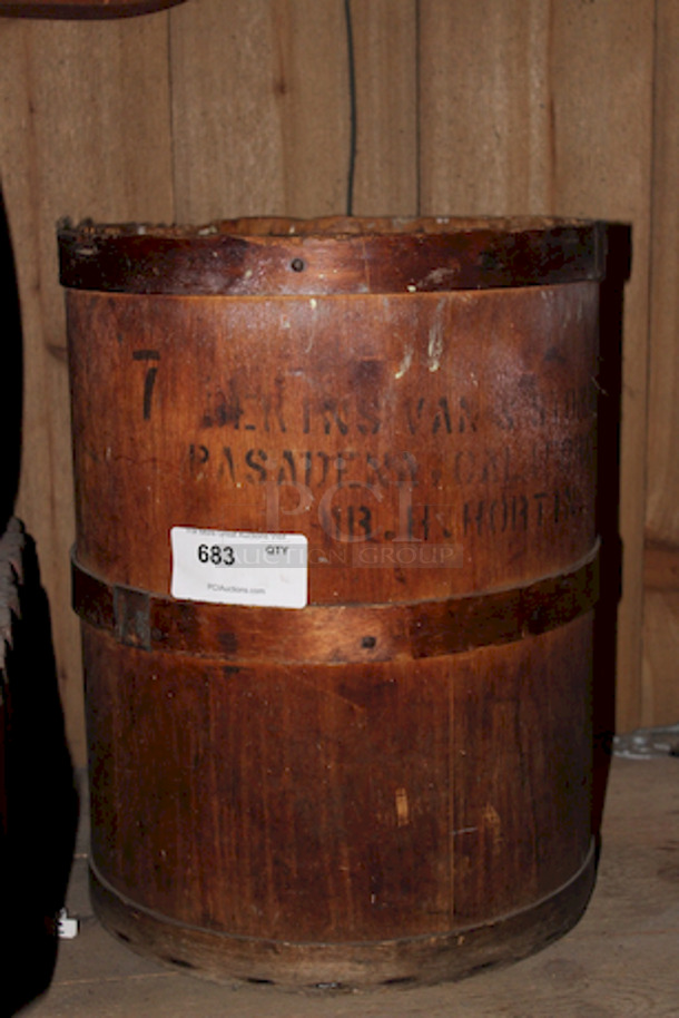 Decorative Barrel, Wood.
Approx 30