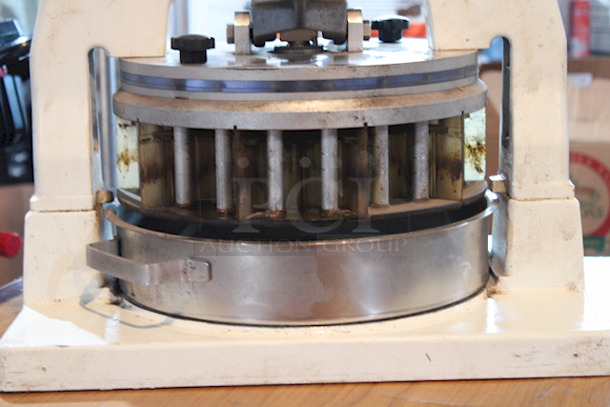 OUTSTANDING!! Dutchess Model BMIH-36/18/9 Dough Divider - Image 6 of 8
