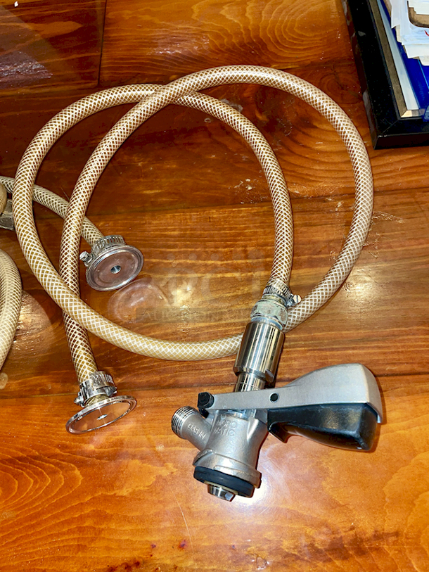 AMAZING!! 2 Multi-Gauges With Dual Connected Hoses Hoses and Taps. 2x Your Bid - Image 4 of 5