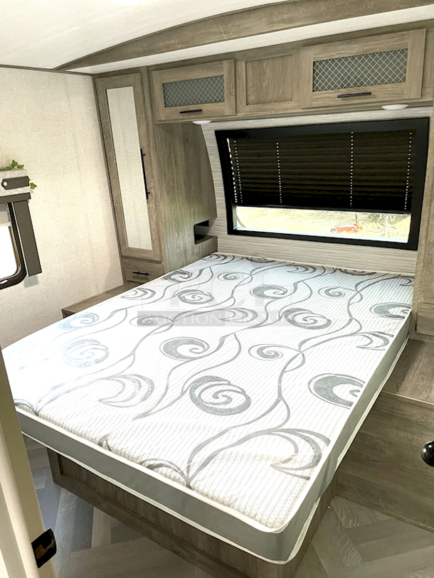  ⭐️⭐️ DO NOT BID ON THIS LOT ⭐️⭐️      
  ⭐️PHOTOS OF TRAILER INTERIOR⭐️
MORE PHOTOS AND VIDEO ON OUR FACEBOOK  AND YOUTUBE PAGE - CONTACT US WITH ANY QUESTIONS BY PHONE OR EMAIL     - Image 12 of 12