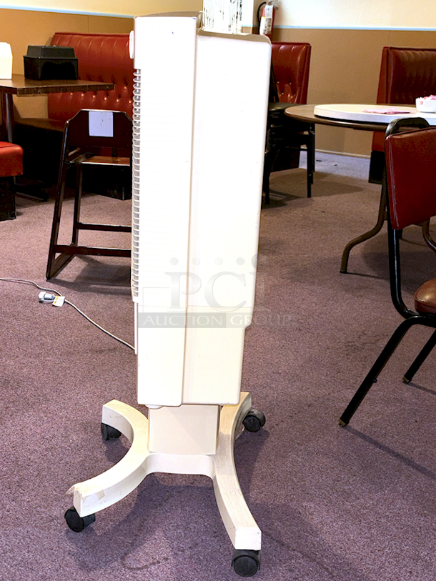 NICE! Climate Technologies 6250020 ULTRACOOLER-UL Combination Portable Cooler and Fan, On Commercial Casters. - Image 4 of 5