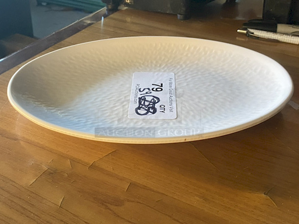 NICE! World Bell White Melamine Textured 12" Oval Plates. 59x Your Bid - Image 5 of 5