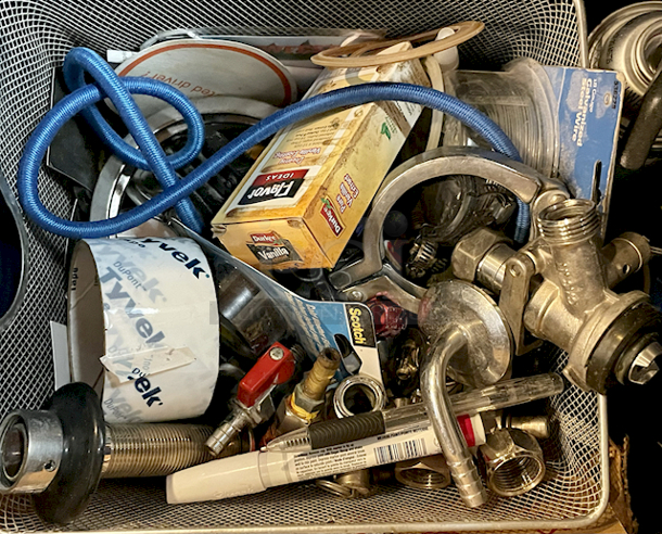 ALL-FOR-ONE Tote Full of Misc. Brewery Equipment, Parts, Fittings and More - Image 3 of 5