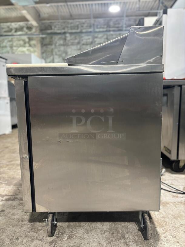 True TSSU-48-12-HC 48" TSSU Series Sandwich/Salad Prep Table w/ Refrigerated Base, 115v
 - Image 2 of 7