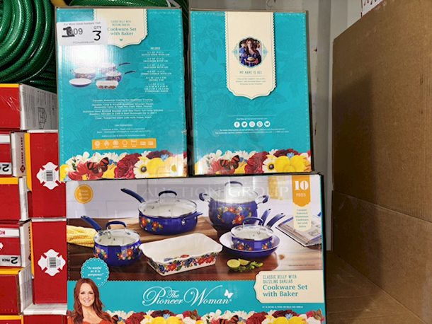 The Pioneer Women 10 Piece Ceramic
Nonstick Aluminum Cookware Set with Baker. 3x Your Bid - Image 2 of 5