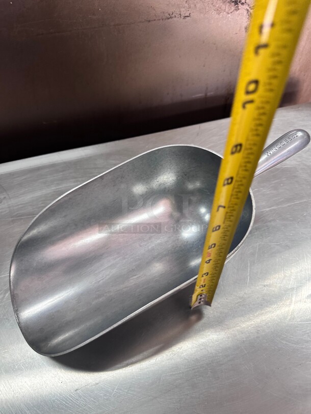 Clean! Winco AS-85 85 oz Aluminum Scoop NSF - Image 7 of 7