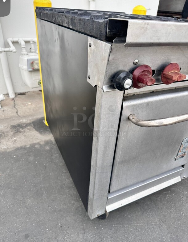 Montague 124-5 Legend 24 inch Heavy Duty Gas Range With Four Open Burners Working - Image 3 of 8