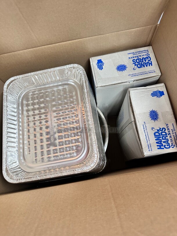 One Lot Box Contains Stainless Steel Salad Bowls and Gloves - Image 2 of 4