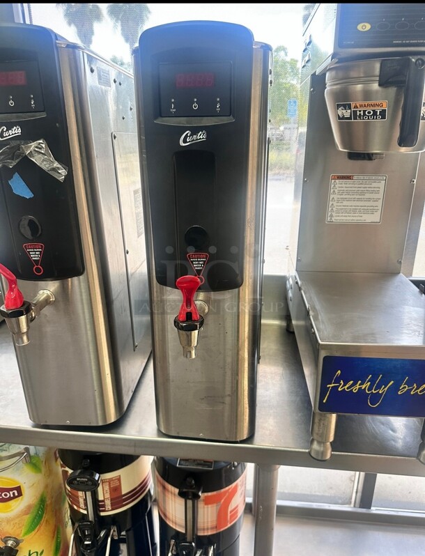 Excellent Condition! Used Curtis WB5NL Commercial Hot Water Dispenser - 5 gal., 120 Volt Tested and Working! - Image 3 of 7