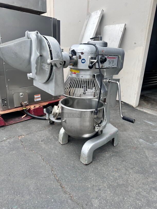 20 Quart Thunderbird Planetary Mixer ARM-02 115 Volt Working - Image 2 of 10