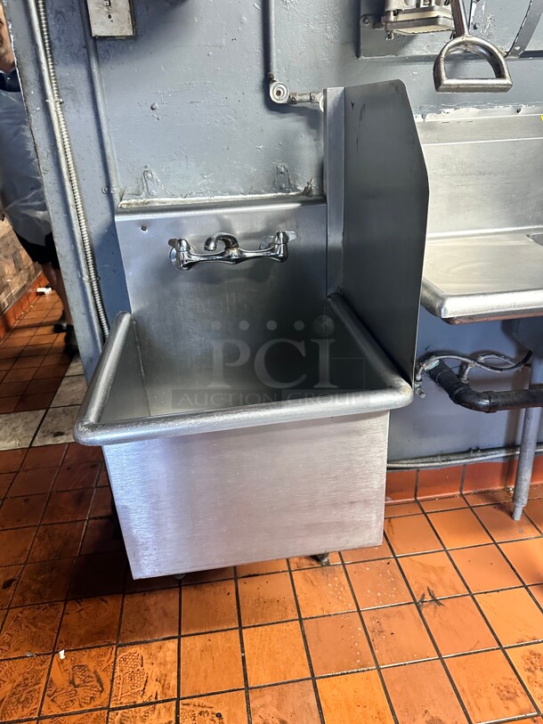 Advance Tabco 4-1-24 24 inch 1 Compartment Sink w/ 24L x 21W Bowl, 14  Deep NSF Buyer Must Remove - Image 4 of 4