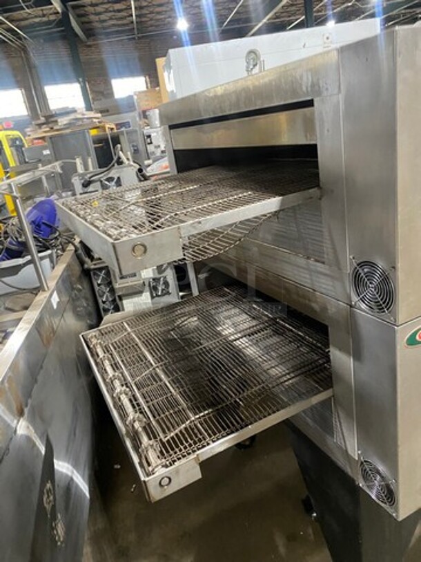 Q Matic Commercial Natural Gas Powered Double Deck Conveyor Pizza Oven! All Stainless Steel! On Casters! 2x Your Bid Makes One Unit! Model: Q80 SN: 200005481 - Image 2 of 10