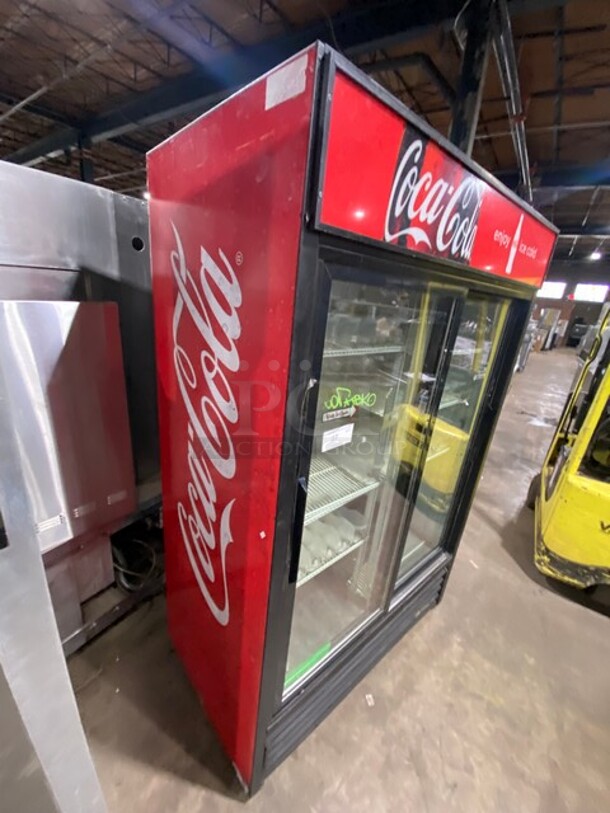 True Commercial 2 Door Reach In Cooler Merchandiser! With View Through Doors! Poly Coated Racks! MODEL GDM45 SN: 4935292 115V 1PH - Image 2 of 8
