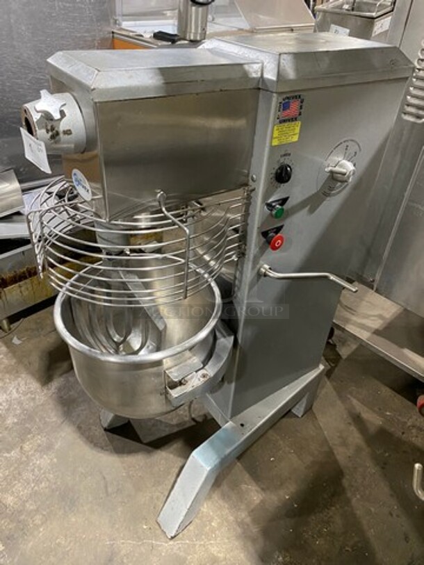 NICE! Univex Commercial Planetary Mixer! With Mixing Bowl And Guard! With Paddle Attachment! WORKING WHEN REMOVED! Model: SRM30 SN: M08020154 115V 60HZ 1 Phase - Image 4 of 10