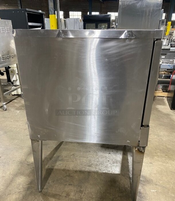 Blodgett Commercial Convection Oven! With View Through Doors! Metal Oven Racks! On Legs!  - Image 4 of 7