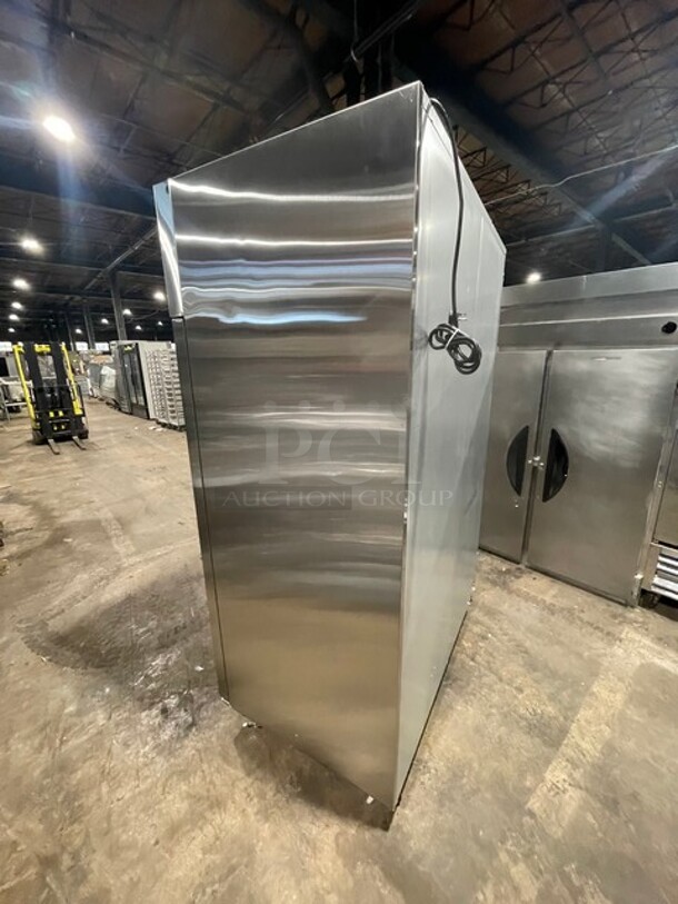 WOW! NEW! Scratch-N-Dent! Cold Line Commercial 2 Door Reach In Refrigerator! All Stainless Steel! With Poly Coated Racks! On Casters! 115V! Model: C-2RR-TM SN: 186102600! - Image 4 of 9