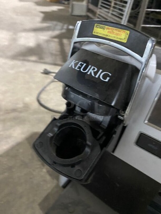 Keurig Commercial Countertop Single Cup Coffee Machine! - Image 5 of 7