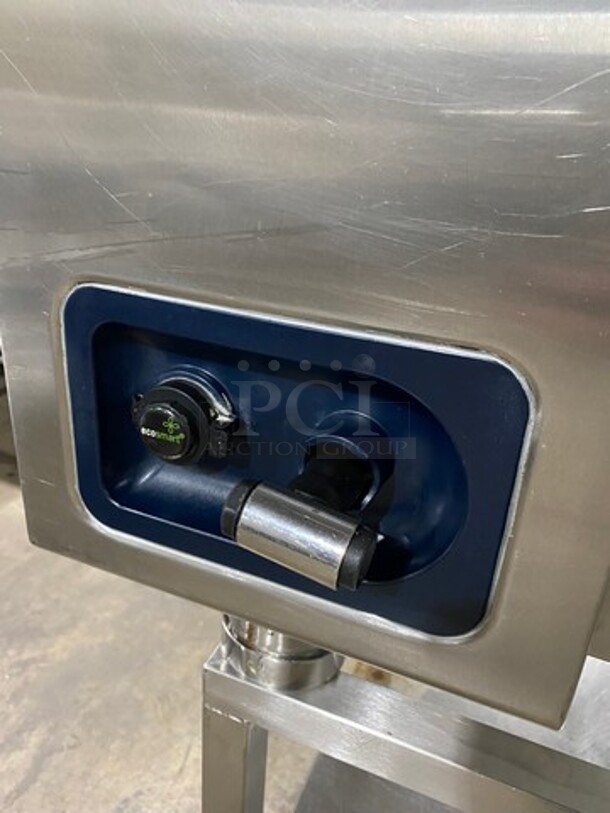 LATE MODEL! 2015  Alto Shaam Commercial Electric Powered Combitherm Convection Oven! With Underneath Storage Space! All Stainless Steel! On Legs! Model: CTP1010E SN: 1523110000 208/240V 60HZ 3 Phase! Working When Removed!  - Image 7 of 12