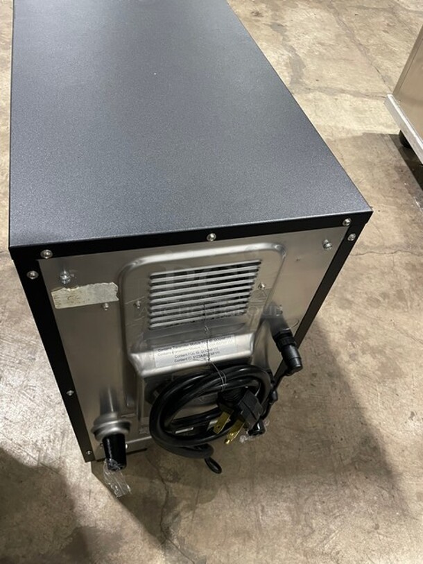 AWESOME! 2022 Late Model! MerryChef Countertop Rapid Cook Turbo Oven! Model: Eikon E2S! 208V 1 Phase! On Legs! - Image 4 of 8
