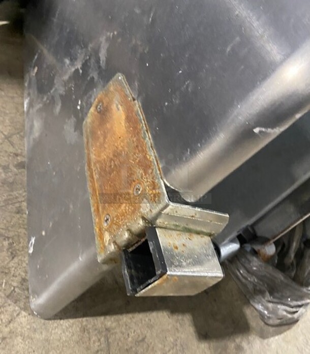 All Stainless Steel Work/prep Table! - Image 4 of 10