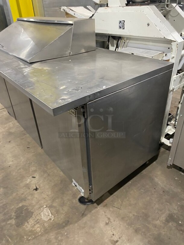 Amazing Beverage Air! All Stainless Steel Commercial Sandwich  Prep Table! On Commercial Casters! Electric Powered!110v - Image 3 of 9