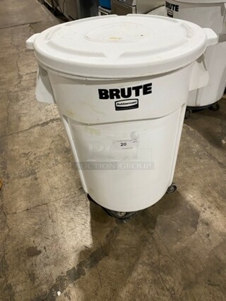 Rubbermaid Commercial White Poly Trash Can! With Lid! On Dolly!