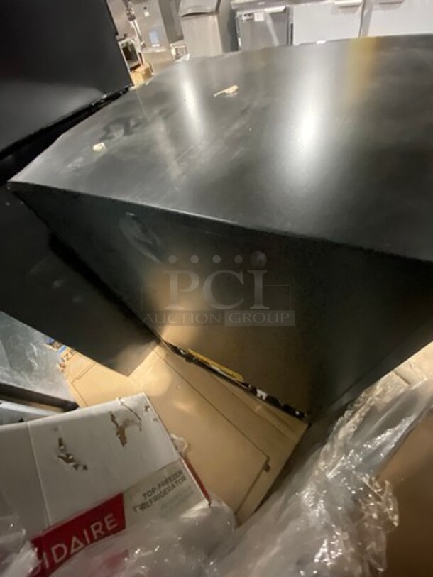 NEW! OUT OF THE BOX! SCRATCH-N-DENT! Whynter French Door Dual Zone Wine And Beer Can Cooler! With Through Doors! Wooden Wine Racks And Metal Racks! 20 Wine Bottle 60 Beer Can Capacity! Model: BWB2060FDS 115V - Image 4 of 10