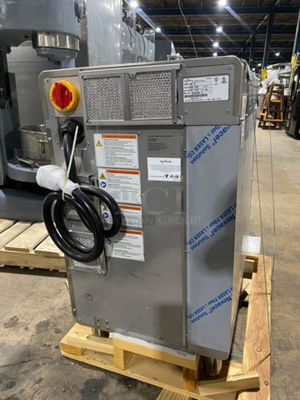 BRAND NEW! NEVER USED! ON CRATE! ALTO SHAAM VMC H3 Stainless Steel Commercial Electric Powered Half-Size Vector H Multi Cook Oven! Featuring Four Cooking Chamber Zones Within One Compact Unit! This Extremely Versatile Oven Allows You To Cook Four Different Products Simultaneously With No Flavor Transfer! SN:3046798-3 208-240V 1PH!  - Image 5 of 12
