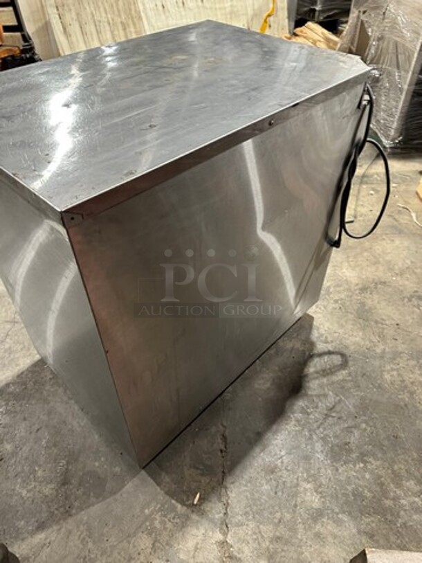 FWE Commercial Food Warming/Holding Cabinet! All Stainless Steel! On Casters! Model: HLCSL18268CHP SN: 165031501 120V - Image 3 of 9